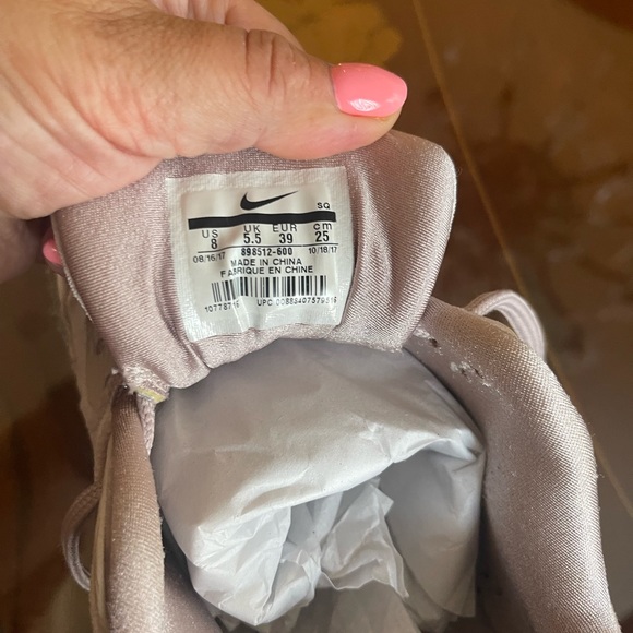 Nike Air Max 90 LX women’s  velvet sneakers running shoes Sz 39.0 USA Sz 8.0 - Picture 12 of 16